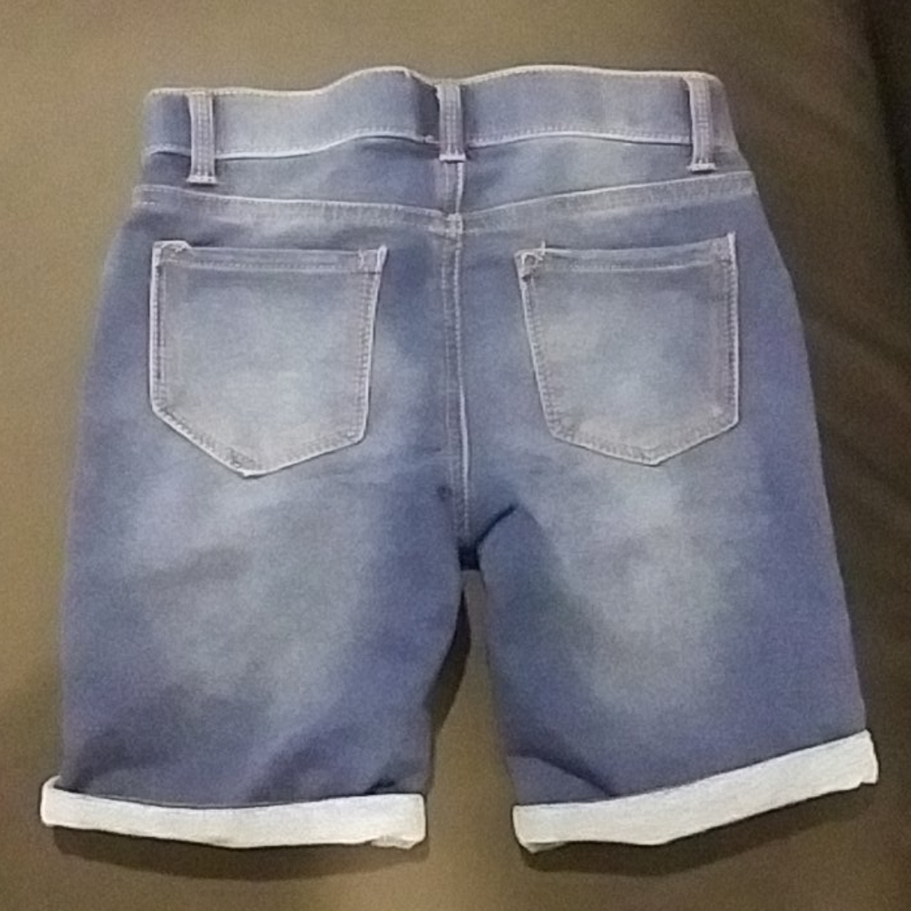 Shorts - Picture 2 of 2